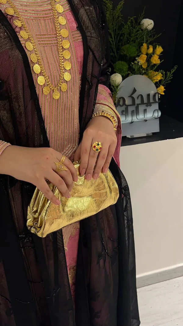 Bottega Pouch - Gold