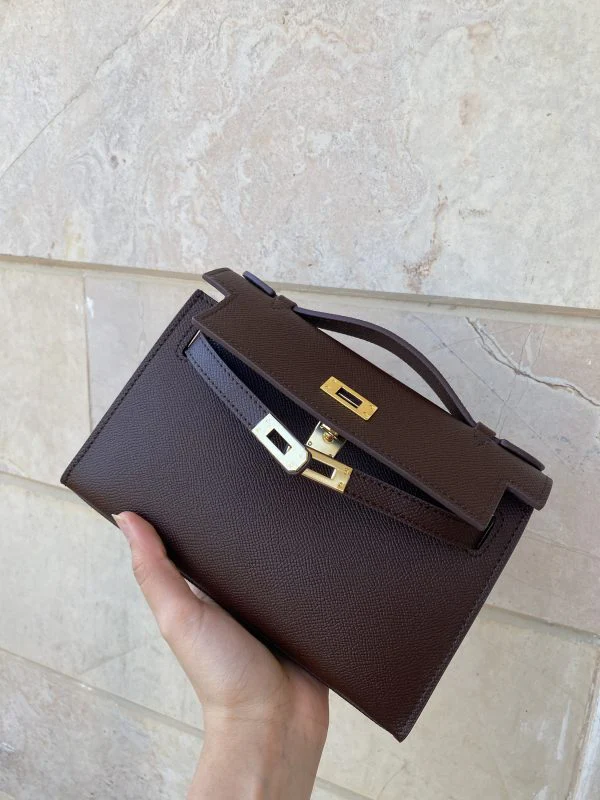 Kelly Cut Clutch - Burgundy