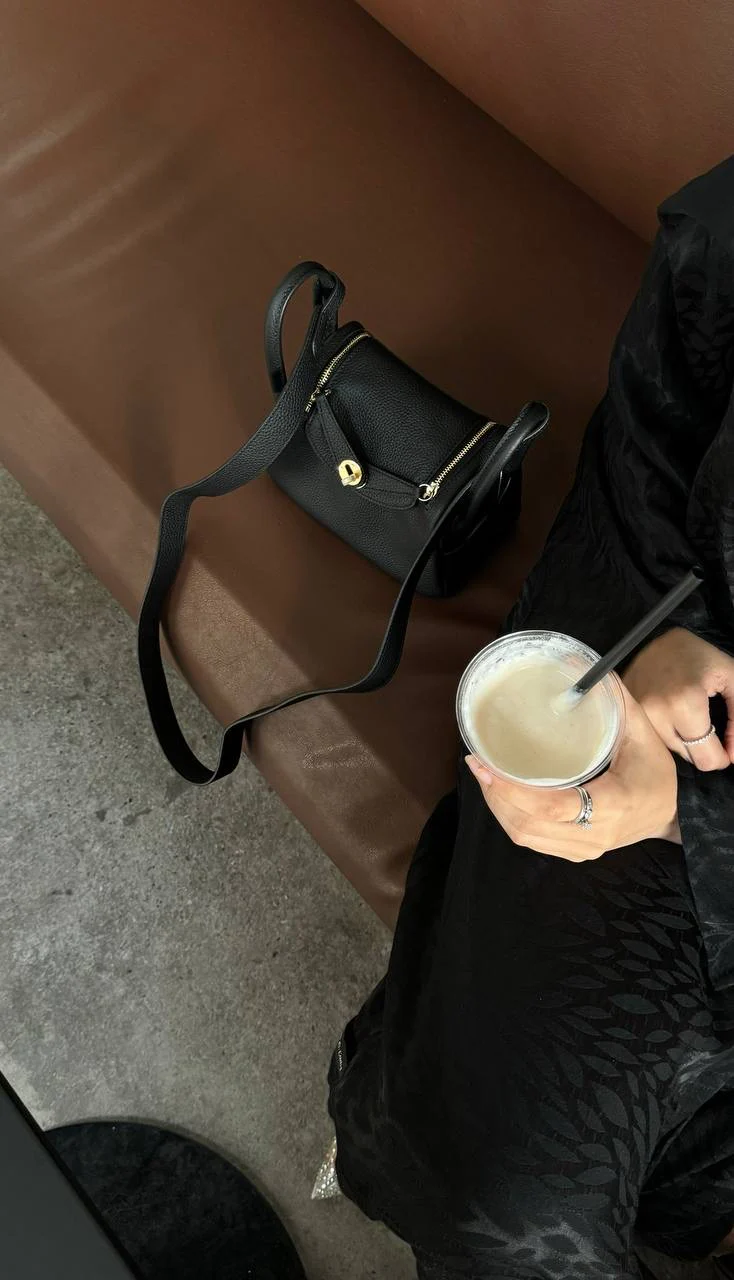 Hermes Lindy Bag - Black