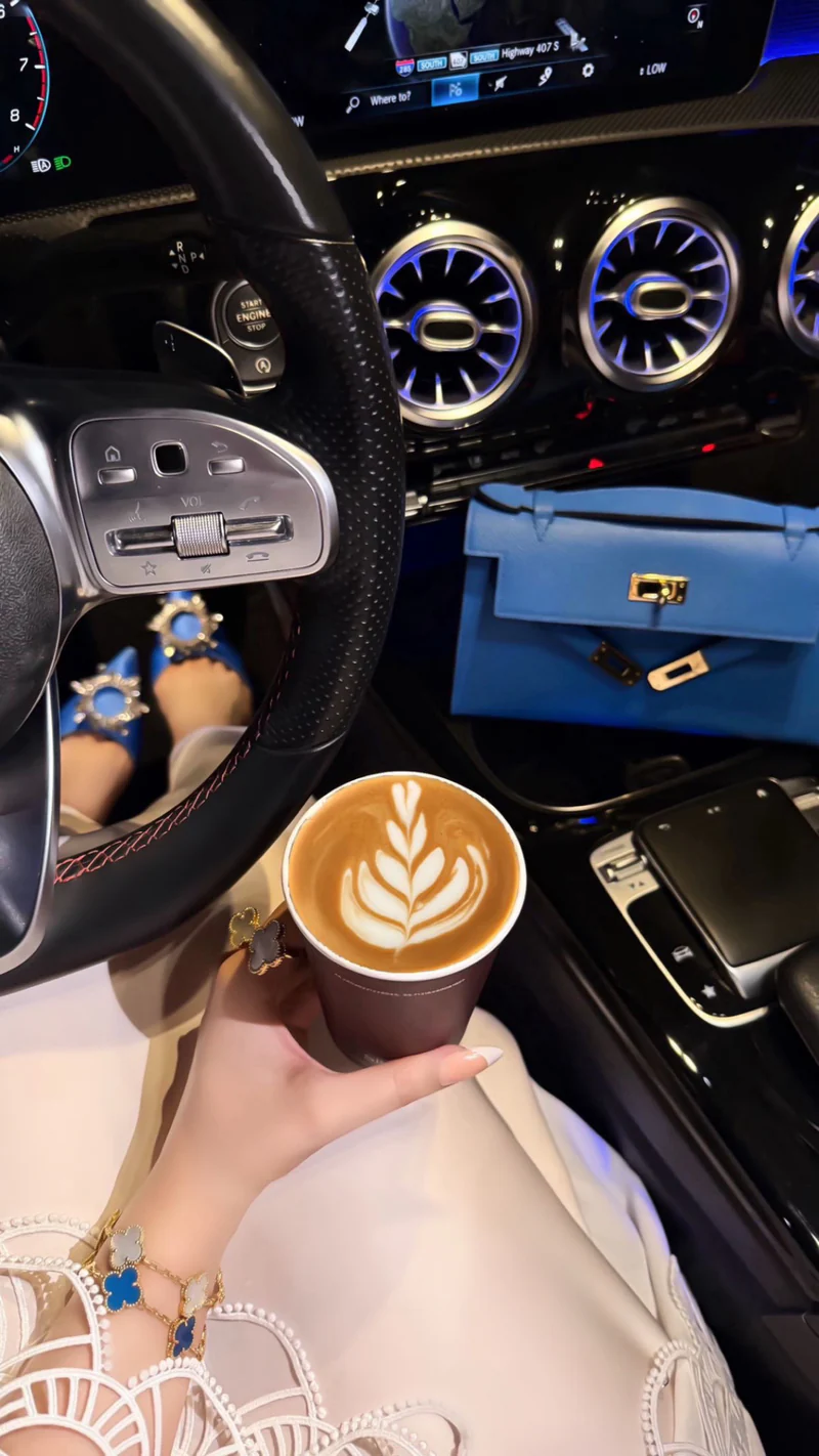 Kelly Cut Bag Blue