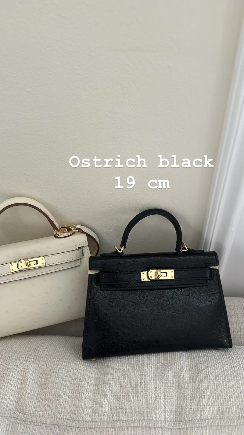 Ostrich Black Bag 19 cm