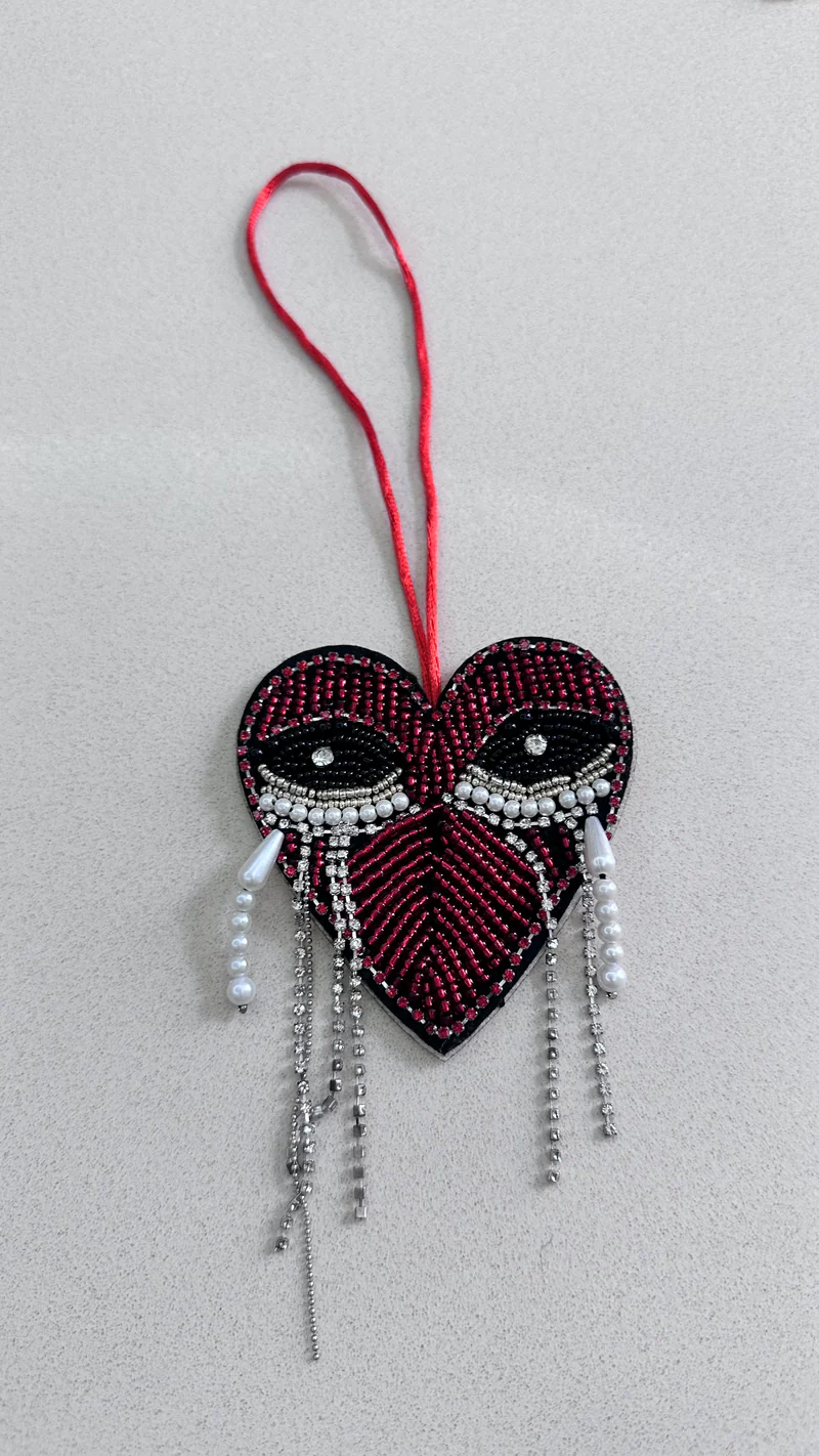 Cry heart charm