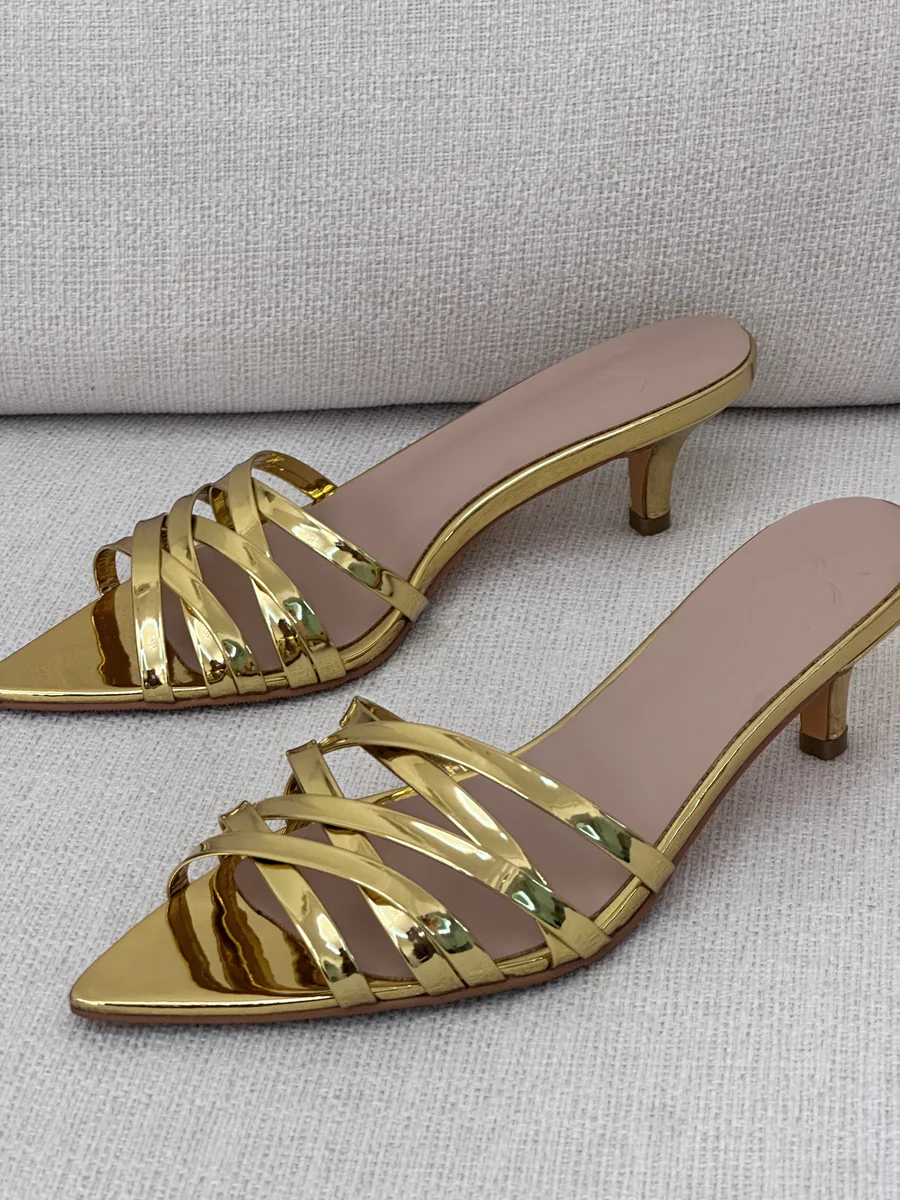 Gold heel